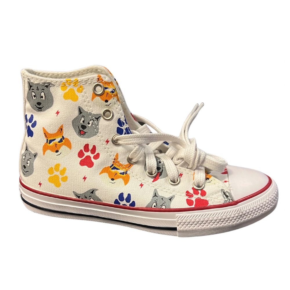 BRAND NEW high top Converse